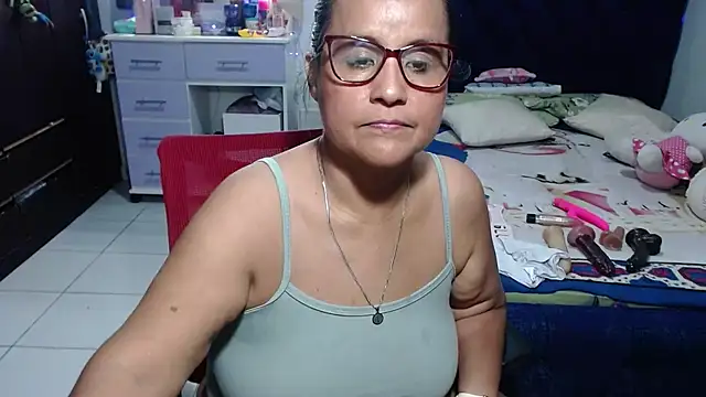pervert_mommy_'s Live XXX Chat
