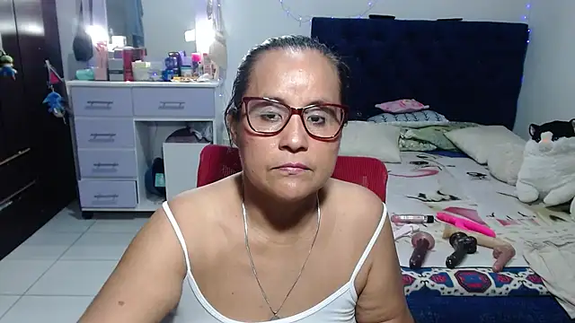 Chat XXX en directo de pervert_mommy_