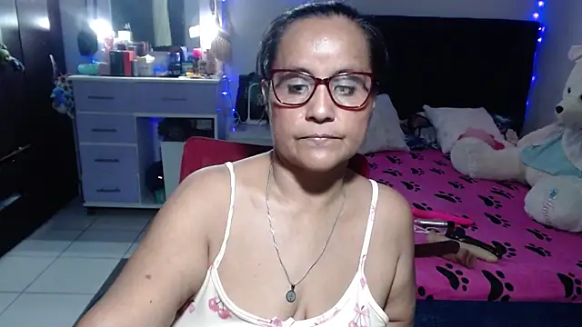 Chat +18 de pervert_mommy_ ao vivo