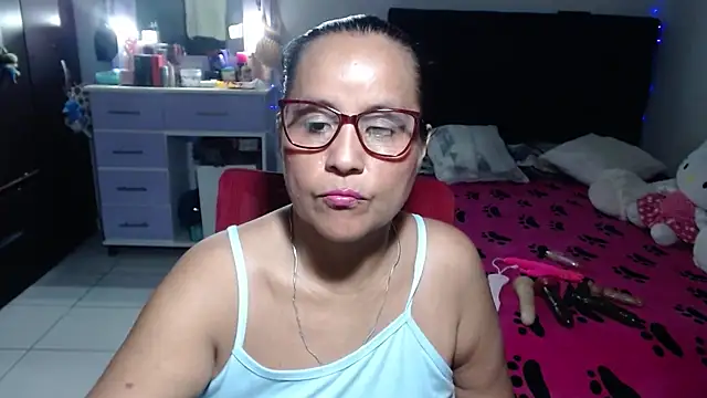 Chatroom XXX en direct de pervert_mommy_