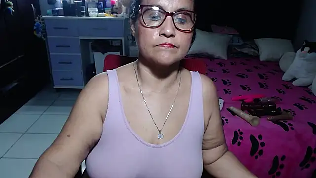 Chat XXX en directo de pervert_mommy_