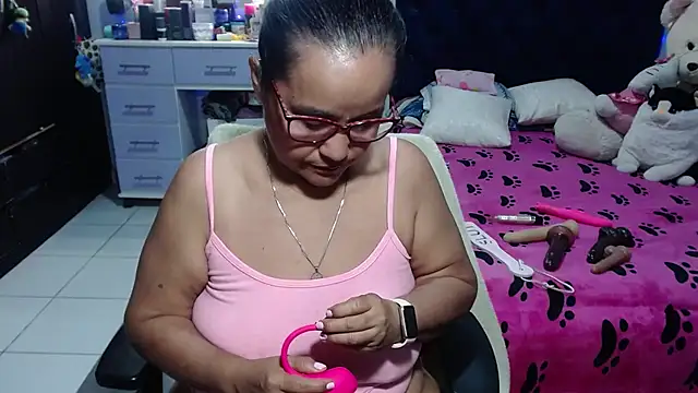 pervert_mommy_ – webcam-show