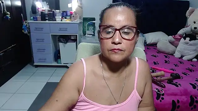Chat +18 de pervert_mommy_ ao vivo
