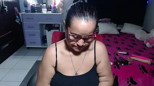 pervert_mommy_'s Live XXX Chat