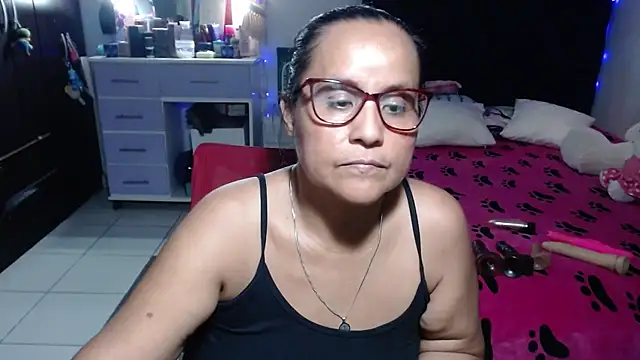 Chat +18 de pervert_mommy_ ao vivo
