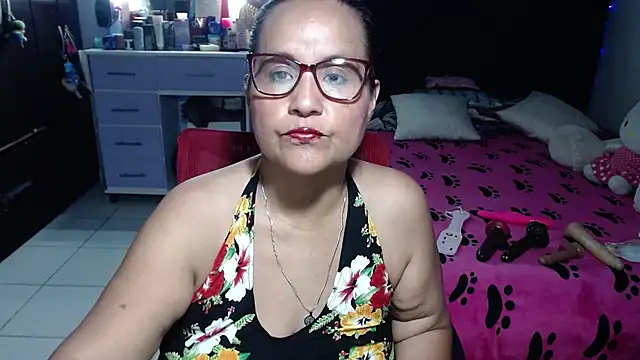 pervert_mommy_: διαδικτυακό σόου στην κάμερα