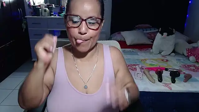 Chat +18 de pervert_mommy_ ao vivo