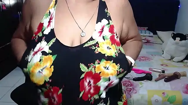 pervert_mommy_'s Live XXX Chat