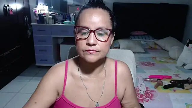 pervert_mommy_'s Live XXX Chat