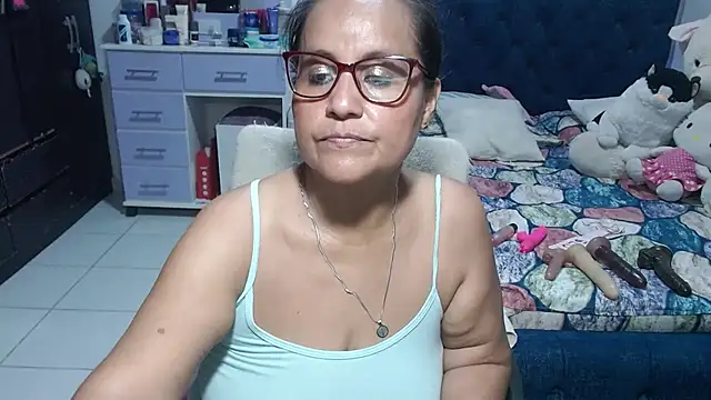 pervert_mommy_'s Live XXX Chat