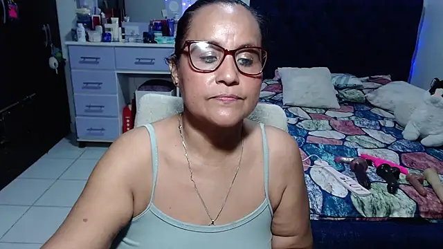 pervert_mommy_ live XXX chat