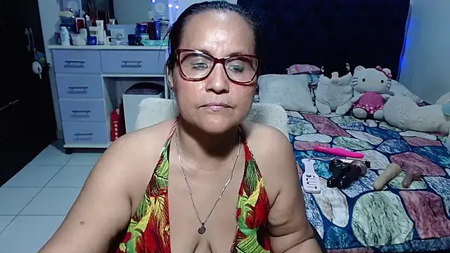 pervert_mommy_'s Live XXX Chat
