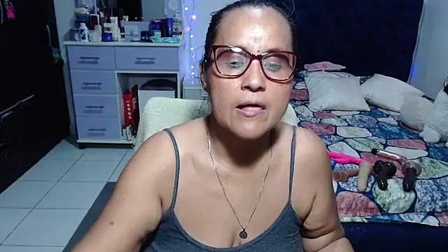 pervert_mommy_ Chat XXX in diretta