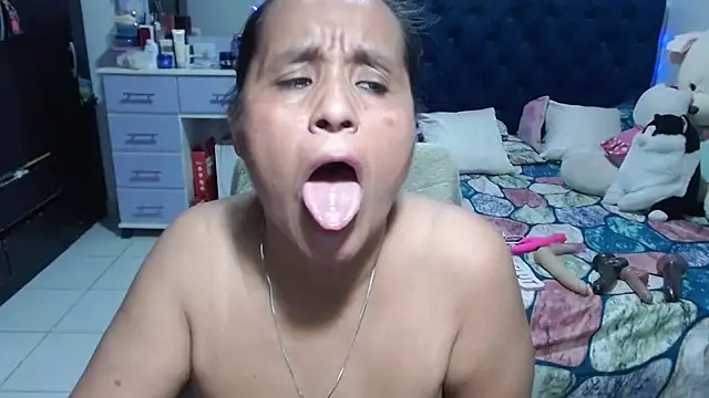 Chat XXX en directo de pervert_mommy_
