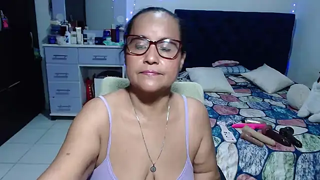 Chatroom XXX en direct de pervert_mommy_