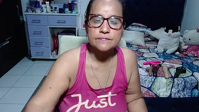 pervert_mommy_'s Live XXX Chat