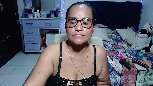 Chat XXX en directo de pervert_mommy_
