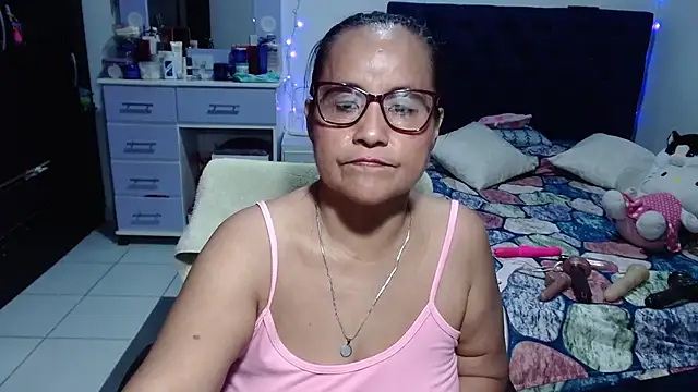 pervert_mommy_ – webcam-show