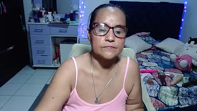 pervert_mommy_ – Naživo XXX chat