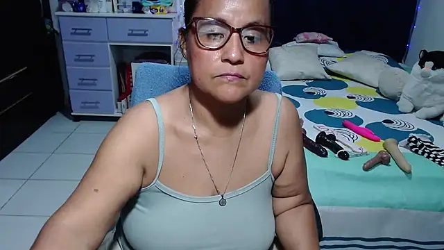 Chat XXX en directo de pervert_mommy_