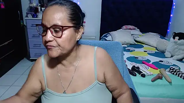 pervert_mommy_ Adlı Modelin Canlı XXX Sohbeti
