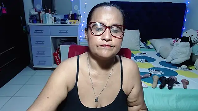 دردشة pervert_mommy_ الجنسية المباشرة
