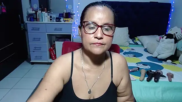 pervert_mommy_ – Naživo XXX chat