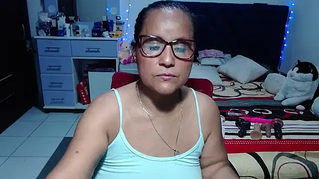 دردشة pervert_mommy_ الجنسية المباشرة