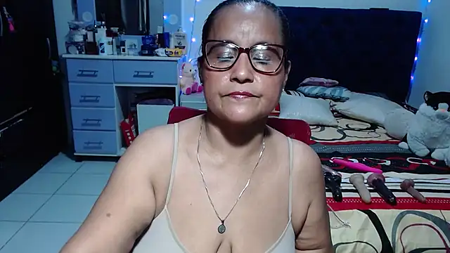 Chat +18 de pervert_mommy_ ao vivo