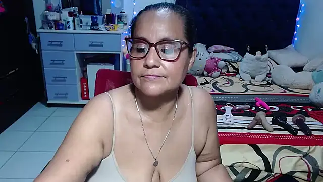 Chat +18 de pervert_mommy_ ao vivo