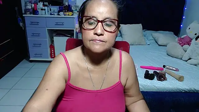 دردشة pervert_mommy_ الجنسية المباشرة