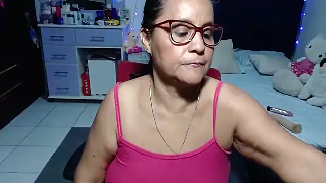 Chat XXX en directo de pervert_mommy_