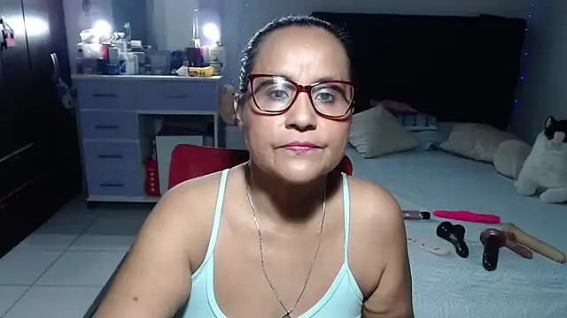 pervert_mommy_'s Live XXX Chat