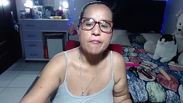pervert_mommy_n Live XXX chat