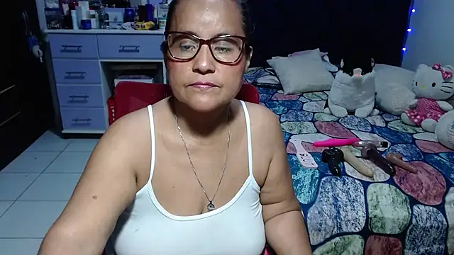 XXX chat uživo modela pervert_mommy_