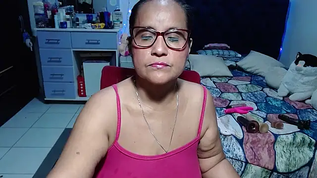 XXX chat uživo modela pervert_mommy_