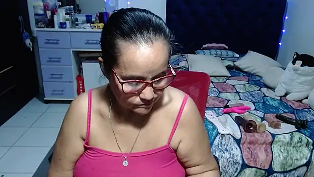 pervert_mommy_ Chat XXX in diretta