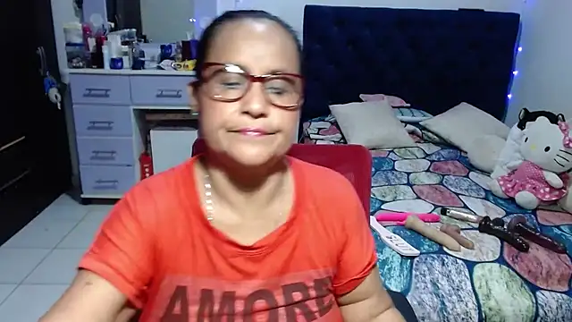 pervert_mommy_ Show Webcam