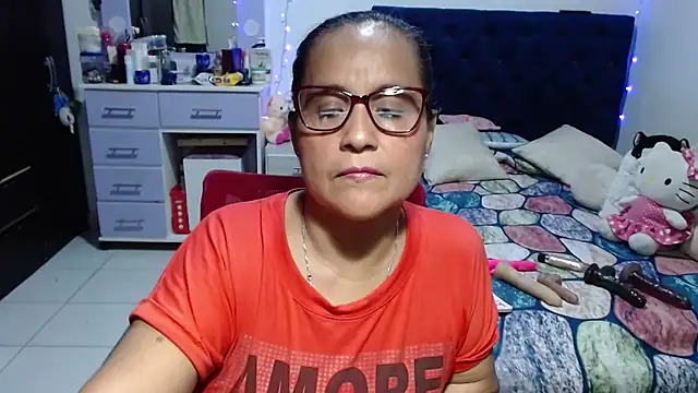 pervert_mommy_ লাইভ XXX চ্যাট
