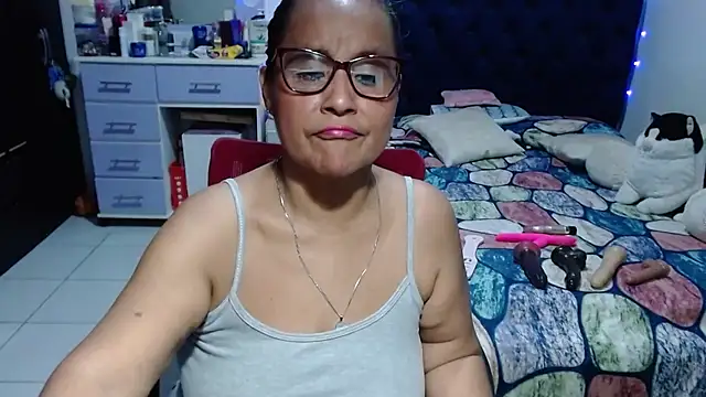 pervert_mommy_ Chat XXX in diretta