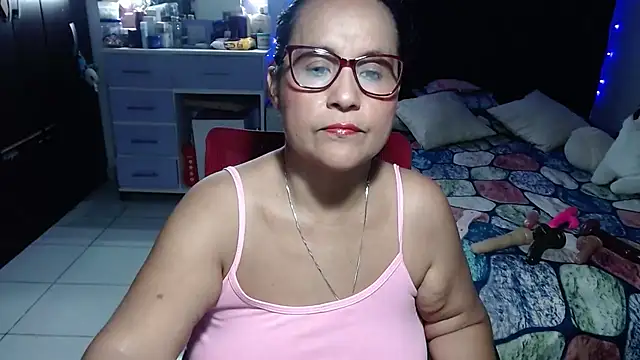 Chat XXX en directo de pervert_mommy_