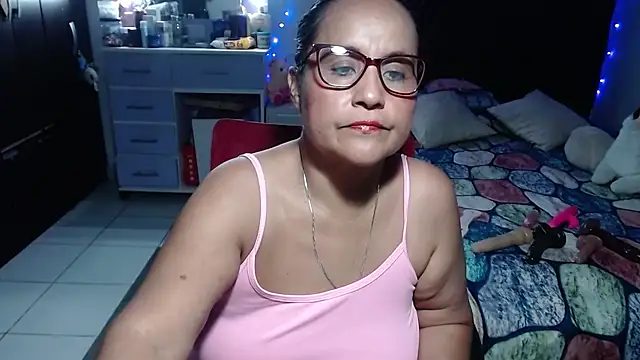แชท XXX สดของ pervert_mommy_