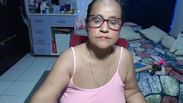 pervert_mommy_'s Live XXX Chat