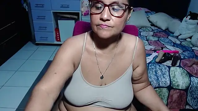 Chat XXX en directo de pervert_mommy_