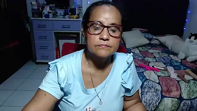 pervert_mommy_: онлайн-секс-чат