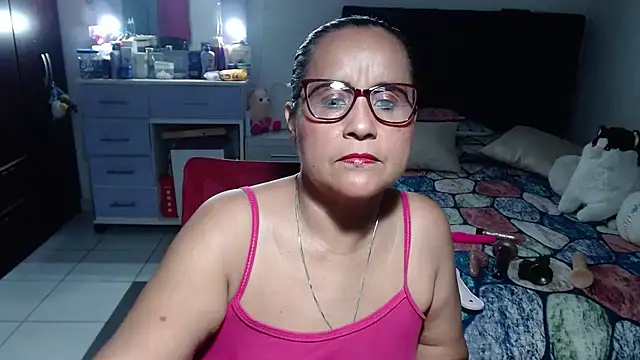 pervert_mommy_'s Live XXX Chat