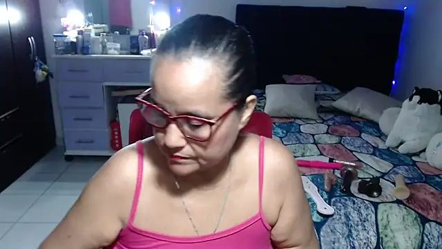 pervert_mommy_ Adlı Modelin Canlı XXX Sohbeti