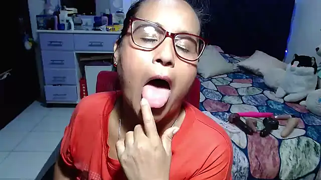 pervert_mommy_ Webcam-Show