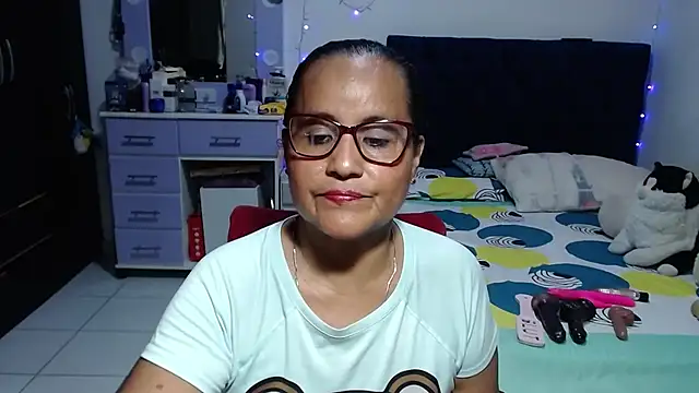 Chat +18 de pervert_mommy_ ao vivo