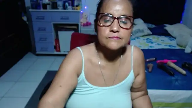 Chat XXX en directo de pervert_mommy_